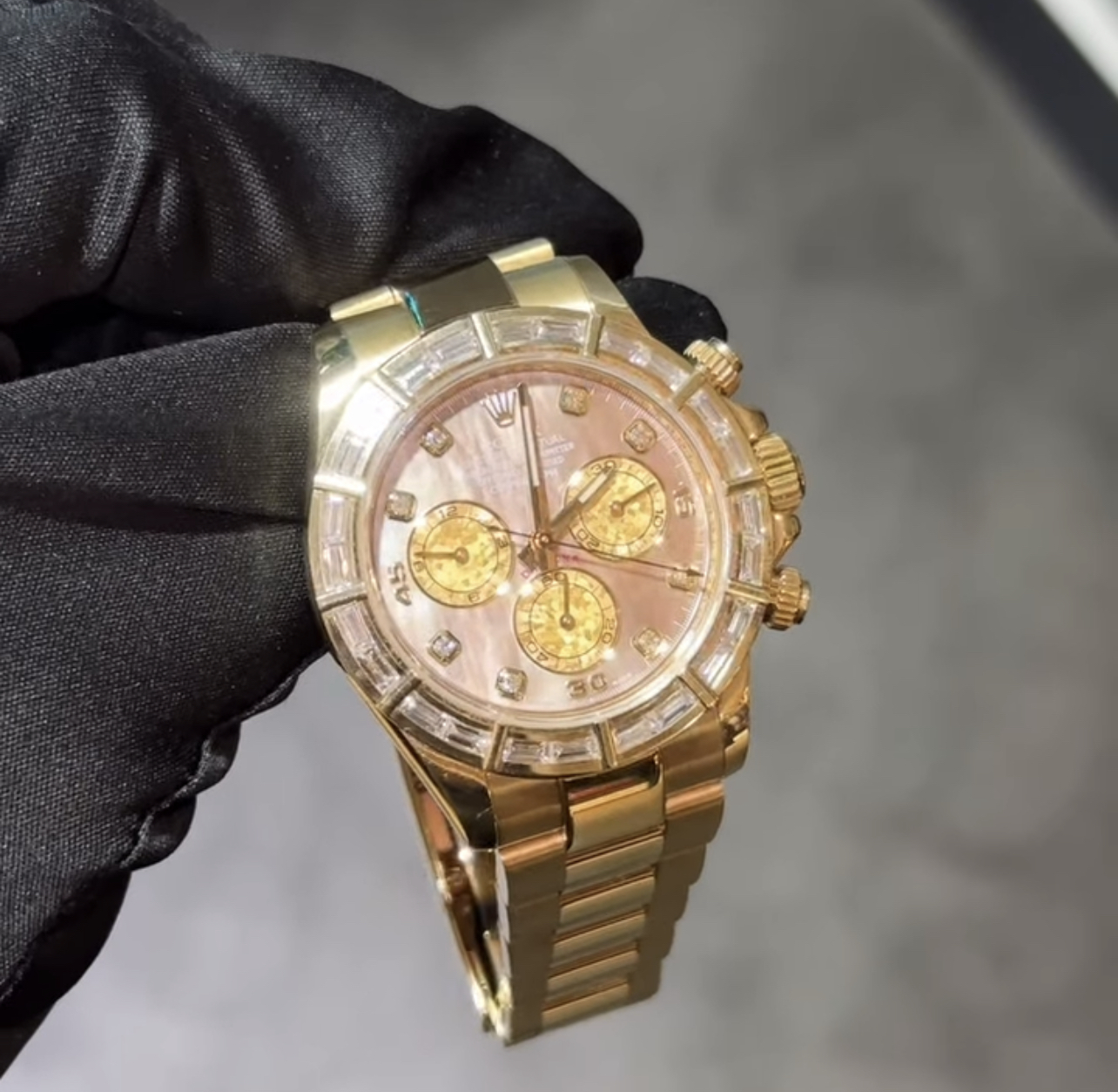 buy off-catalog rolex rare daytona