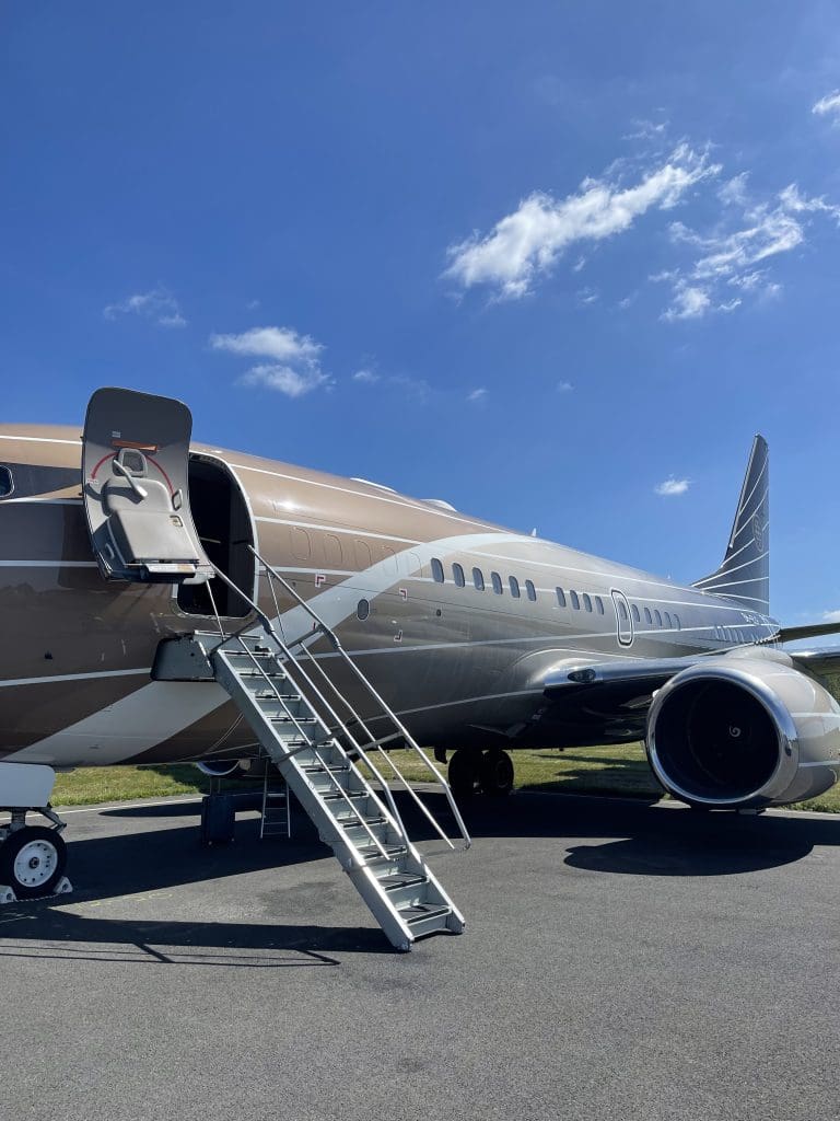 buy private jet charter with cryptocurrency