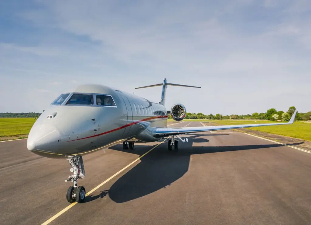 vistajet bombardier global 7500 exterior nose front right